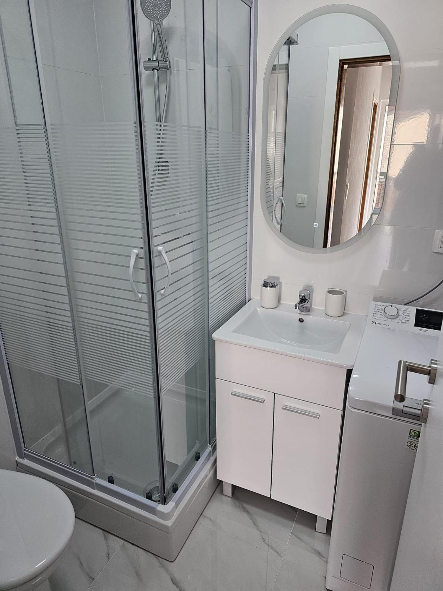 פורץ Apartments Somi מראה חיצוני תמונה